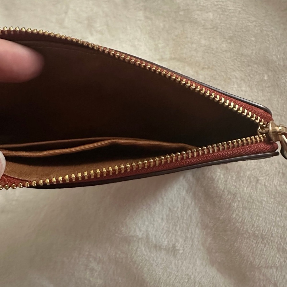 🍓Coach Strawberry Wristlet - Picture 3 of 4